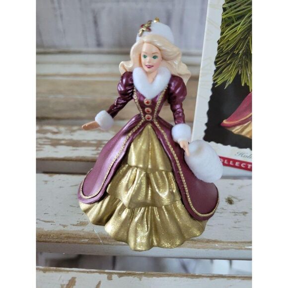 Hallmark Holiday Barbie 1996 4th ornament Xmas hol - Picture 2 of 6